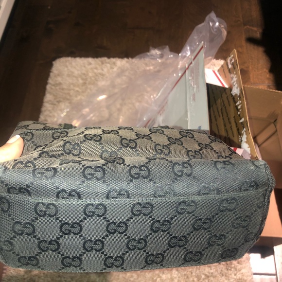 Small Gucci tote. Please see pictures. - Picture 3 of 16